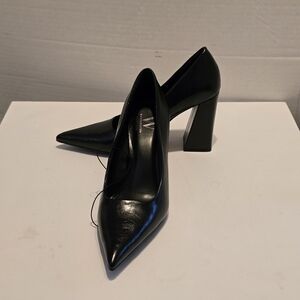 Worthington Omarkey Black Pointed Toe Block Heels Size 8